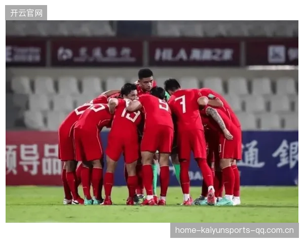 河南队短传配合不断撕扯对方组织结构